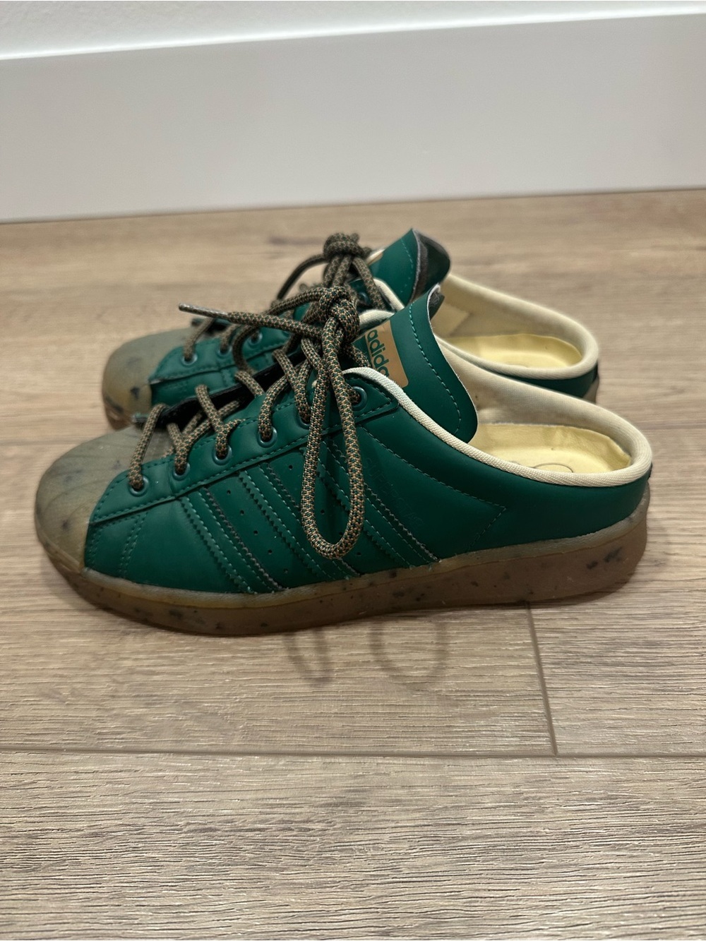 Adidas Superstar Mule ‘Plant and Grow’ in Collegiate Green slip on vegan - Picture 2 of 8